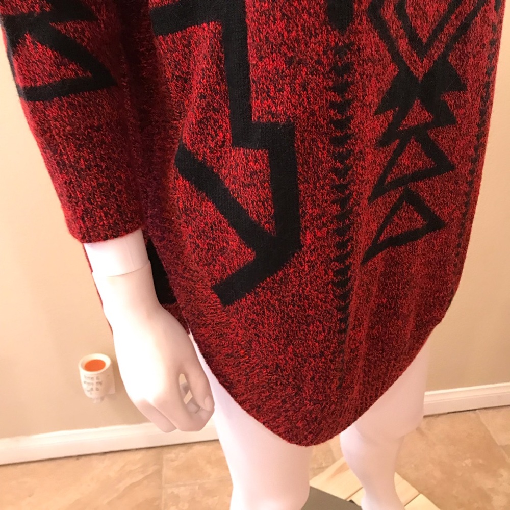 Express Red and Black Geometric Sweater, Size M - Picture 6 of 11